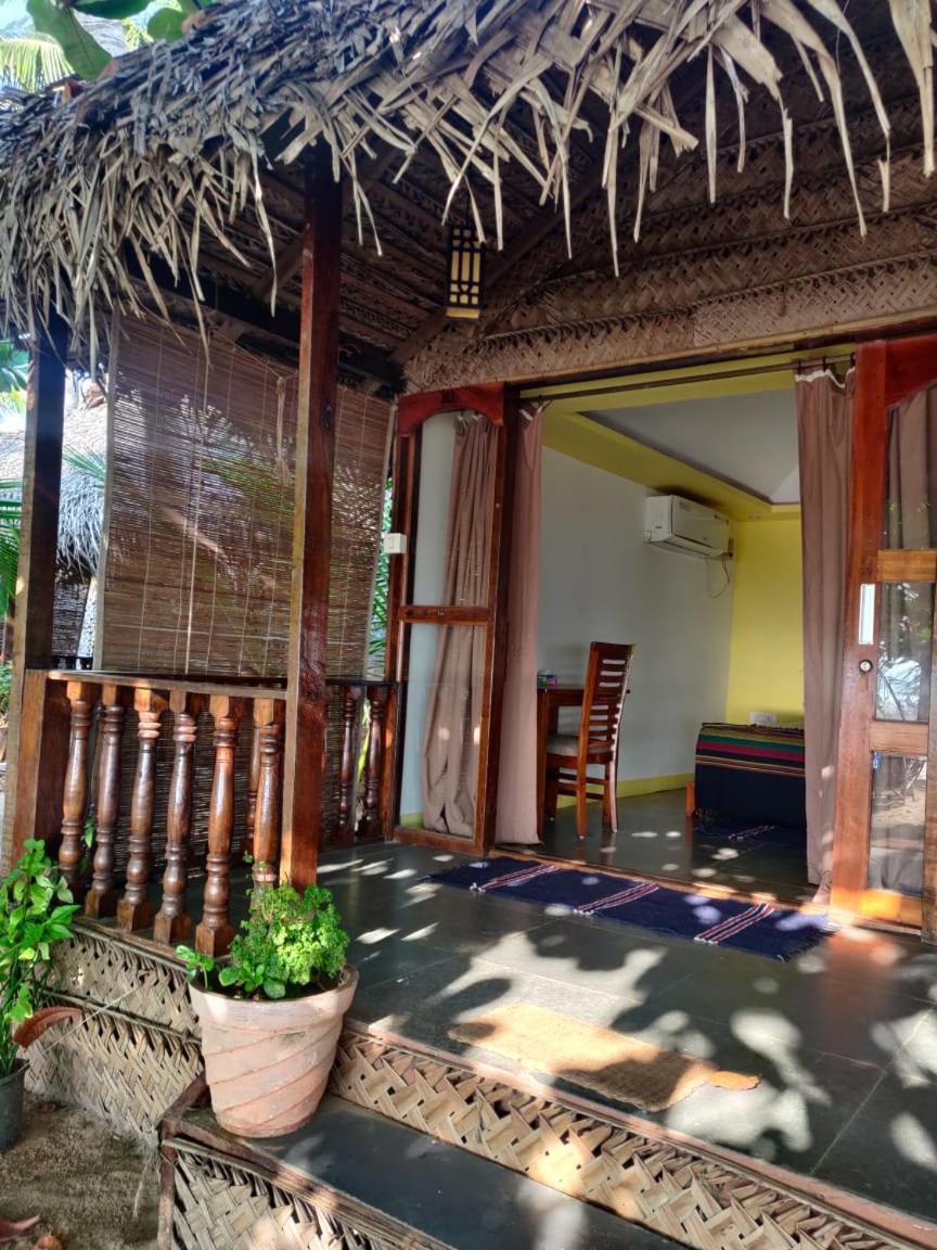 Mariposa Beach Grove Agonda Dış mekan fotoğraf